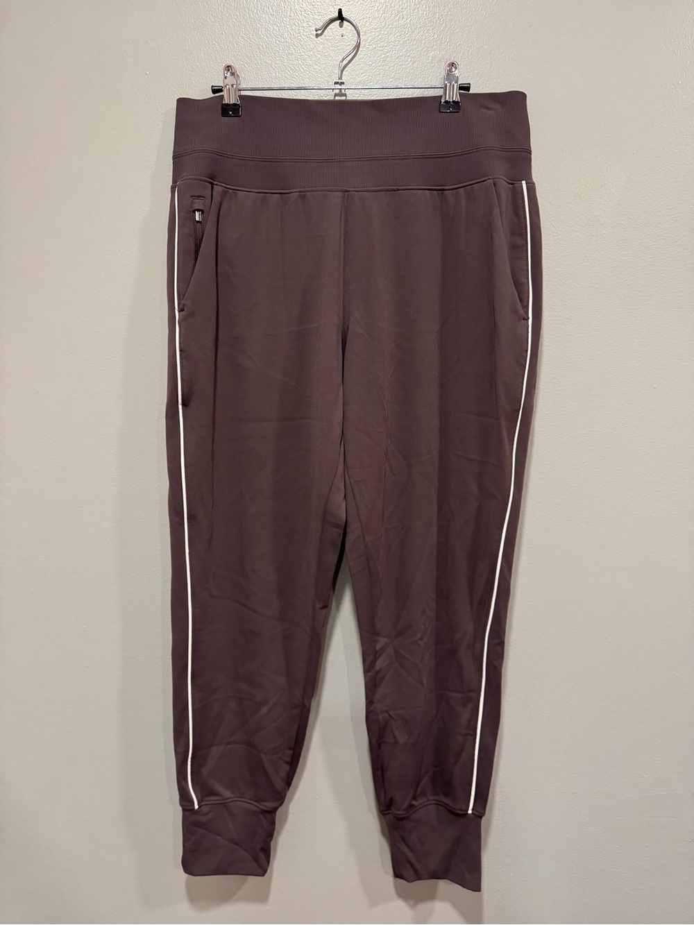 Athleta Venice High Rise Track Stripe Jogger Size Large